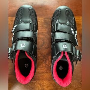 NEW IN BOX Peloton Clip-in Shoes Size 37